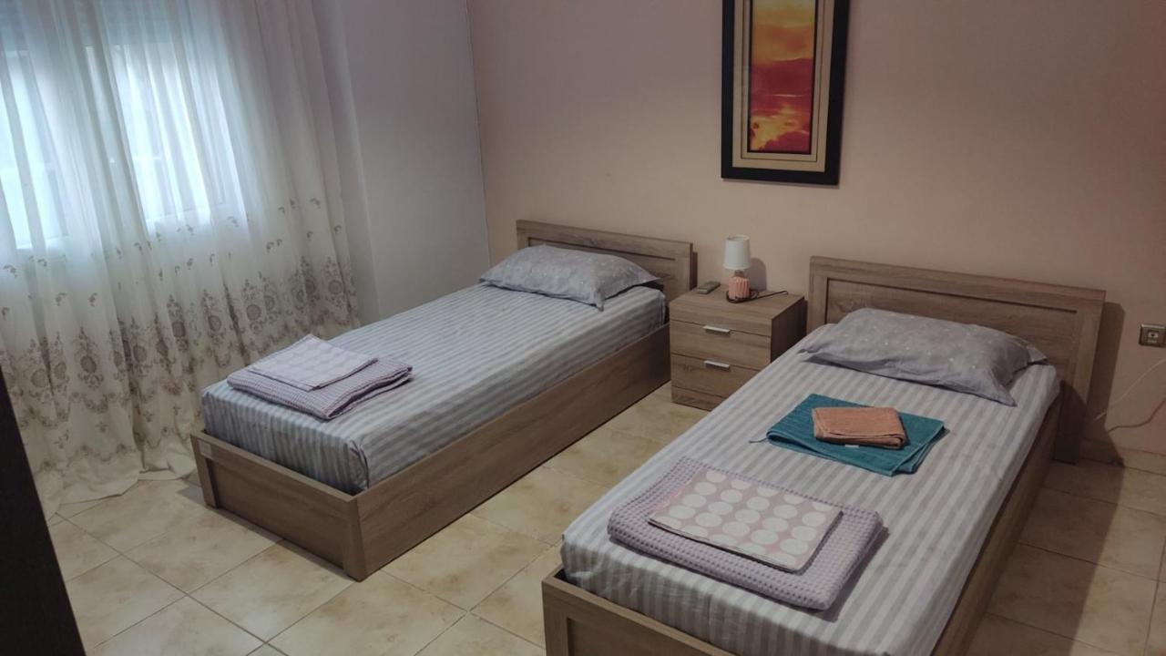 Airport'S Close, Cozy Flat For 6 Persons Apartment Markopoulo Mesogaias Luaran gambar
