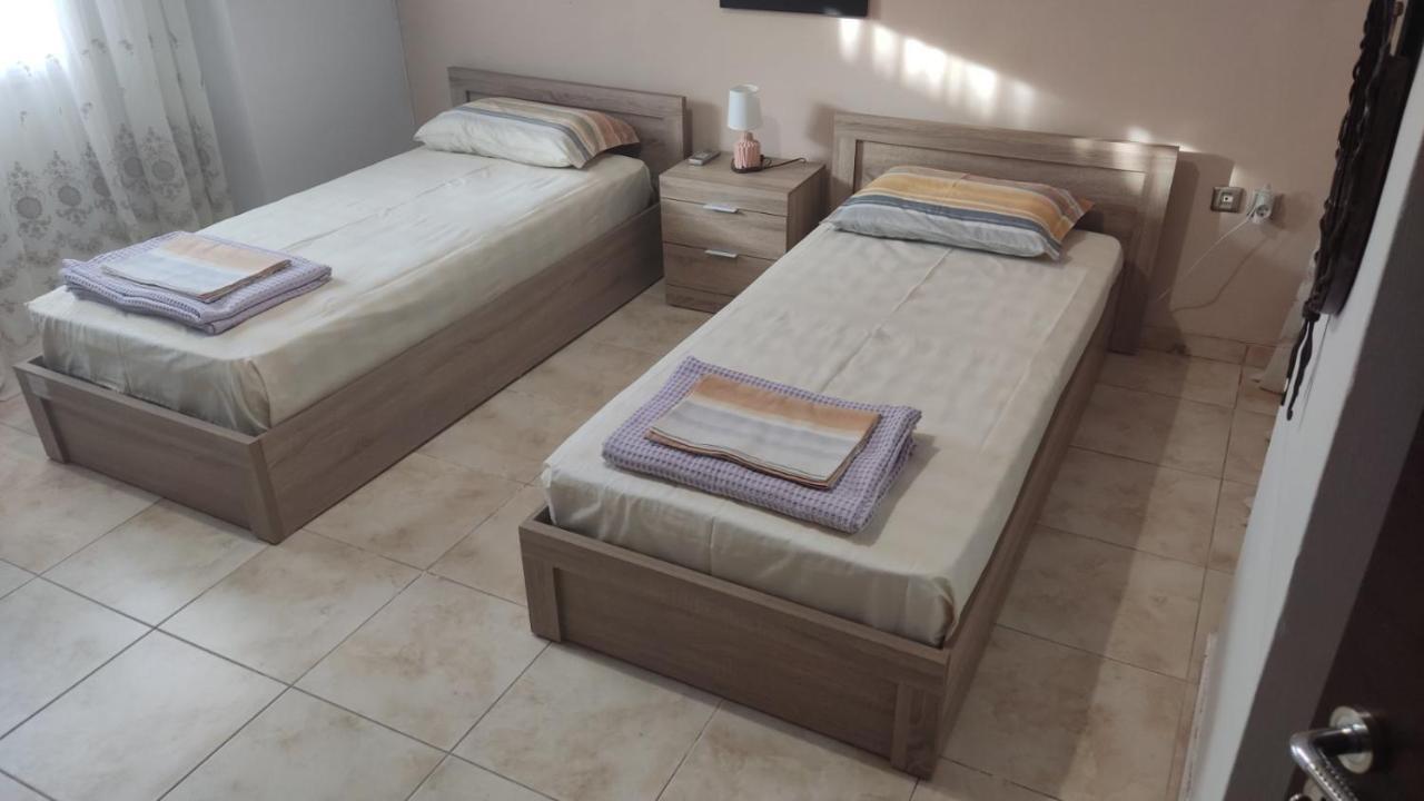 Airport'S Close, Cozy Flat For 6 Persons Apartment Markopoulo Mesogaias Luaran gambar